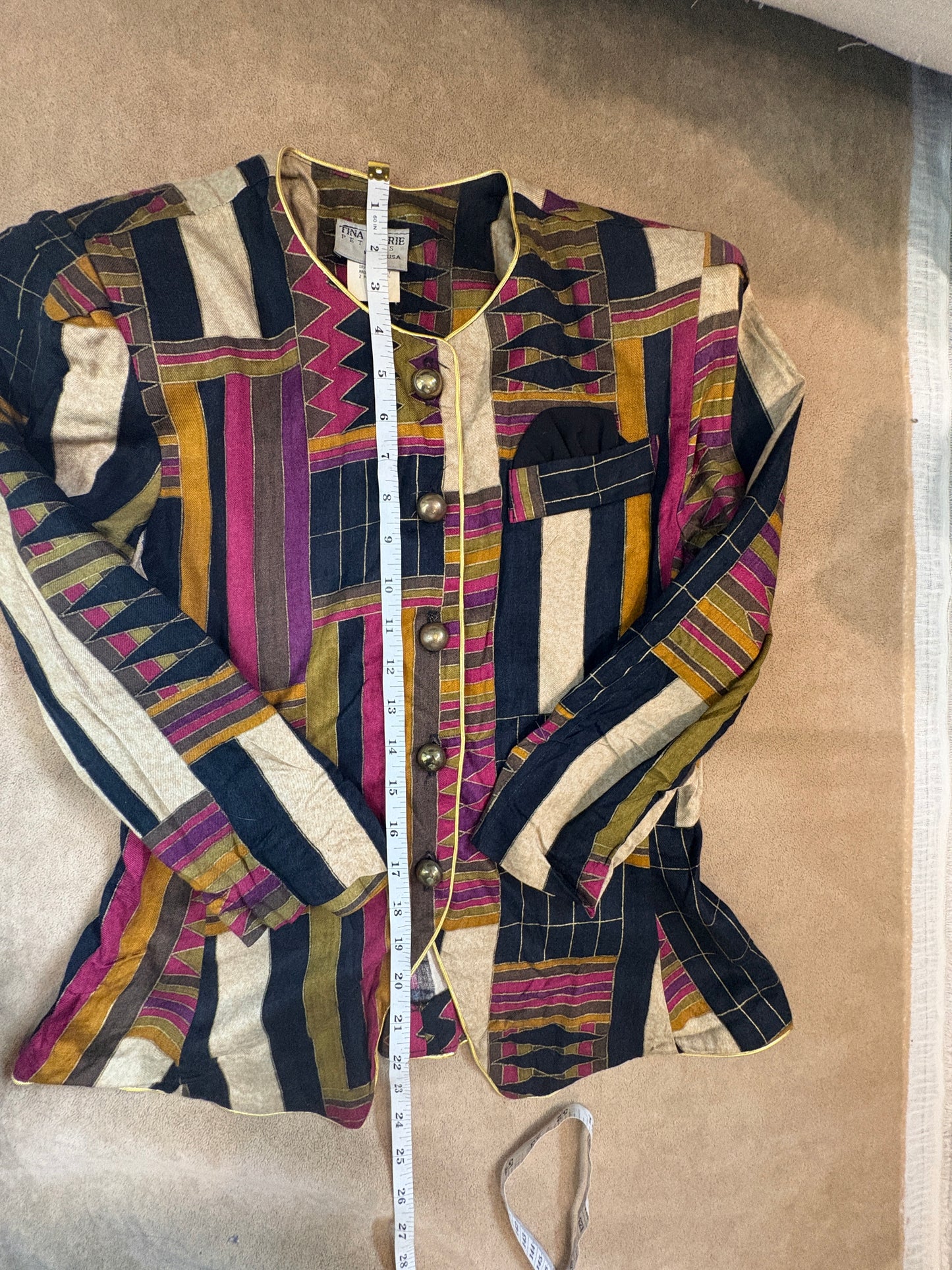 Vintage Women’s Super fun Tina Barrie Petites retro vintage button top Size 6