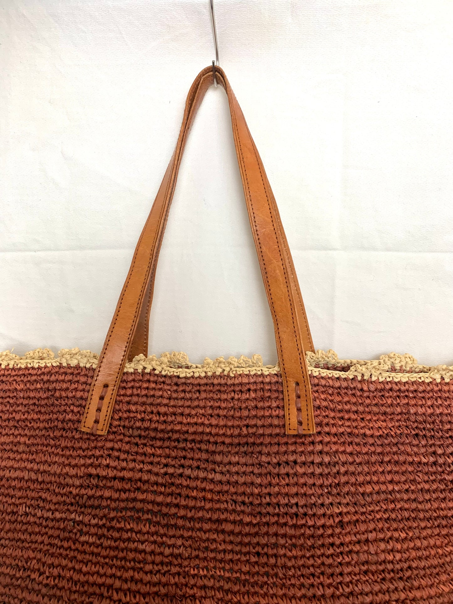 Straw tote bag