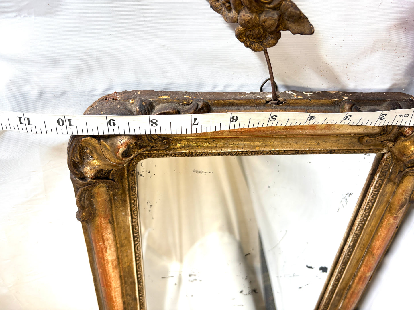 Small Vintage rectangular wood frame with gold tone accents