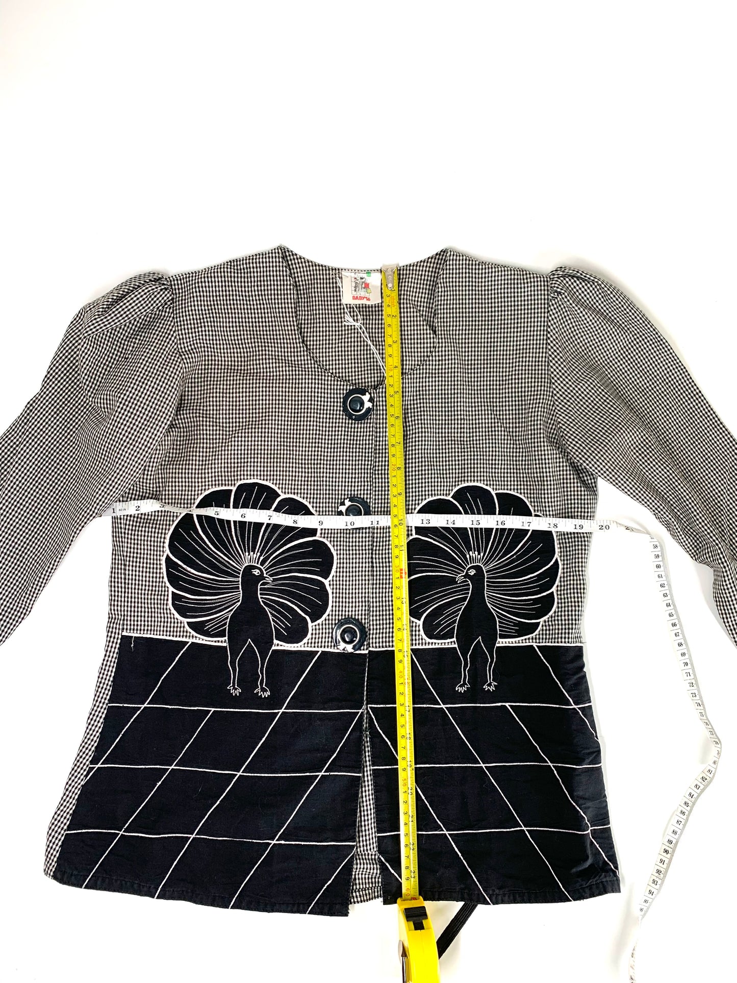 Unique vintage black and white shirt