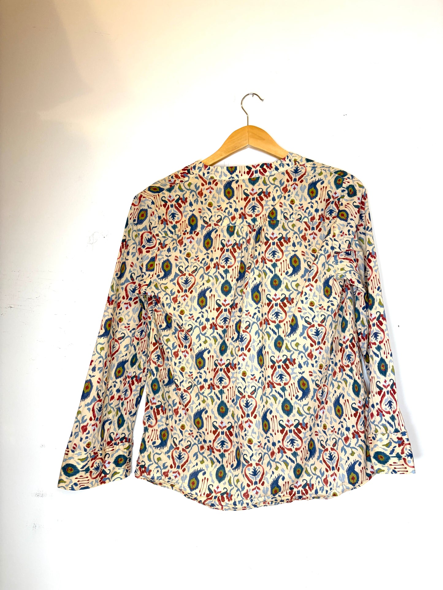ZARA Multi color Paisley PRINT BLOUSE Long  Sleeves V Neck Size XS