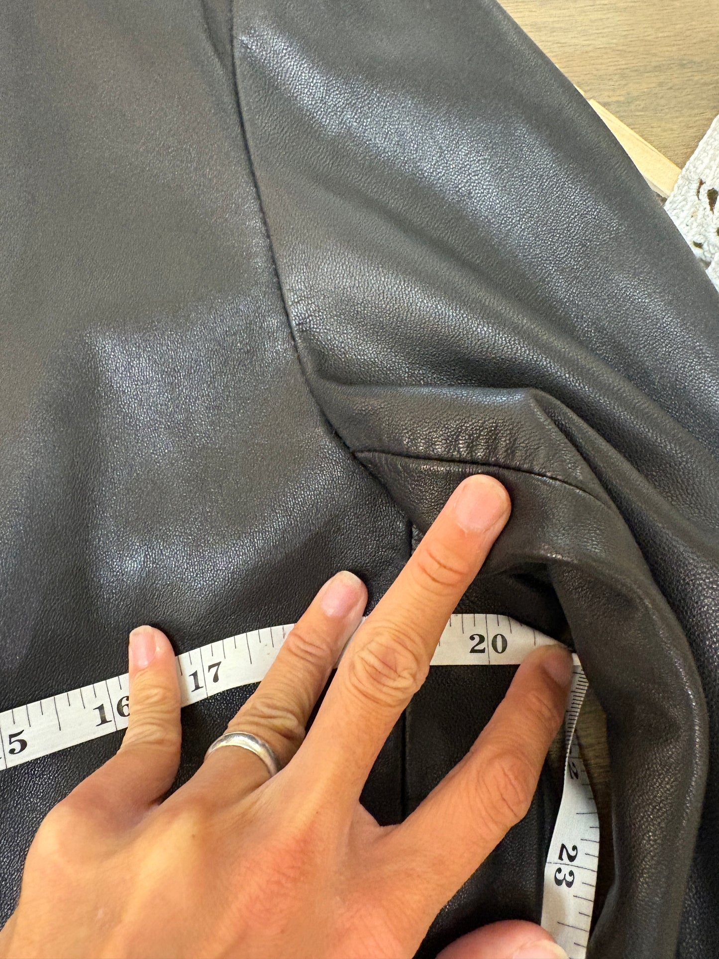 The Wilsons Men's Black Leather Blazer Jacket in size M