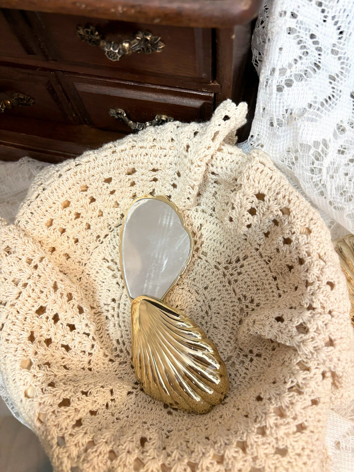 Gold Scallop Shell Mirror