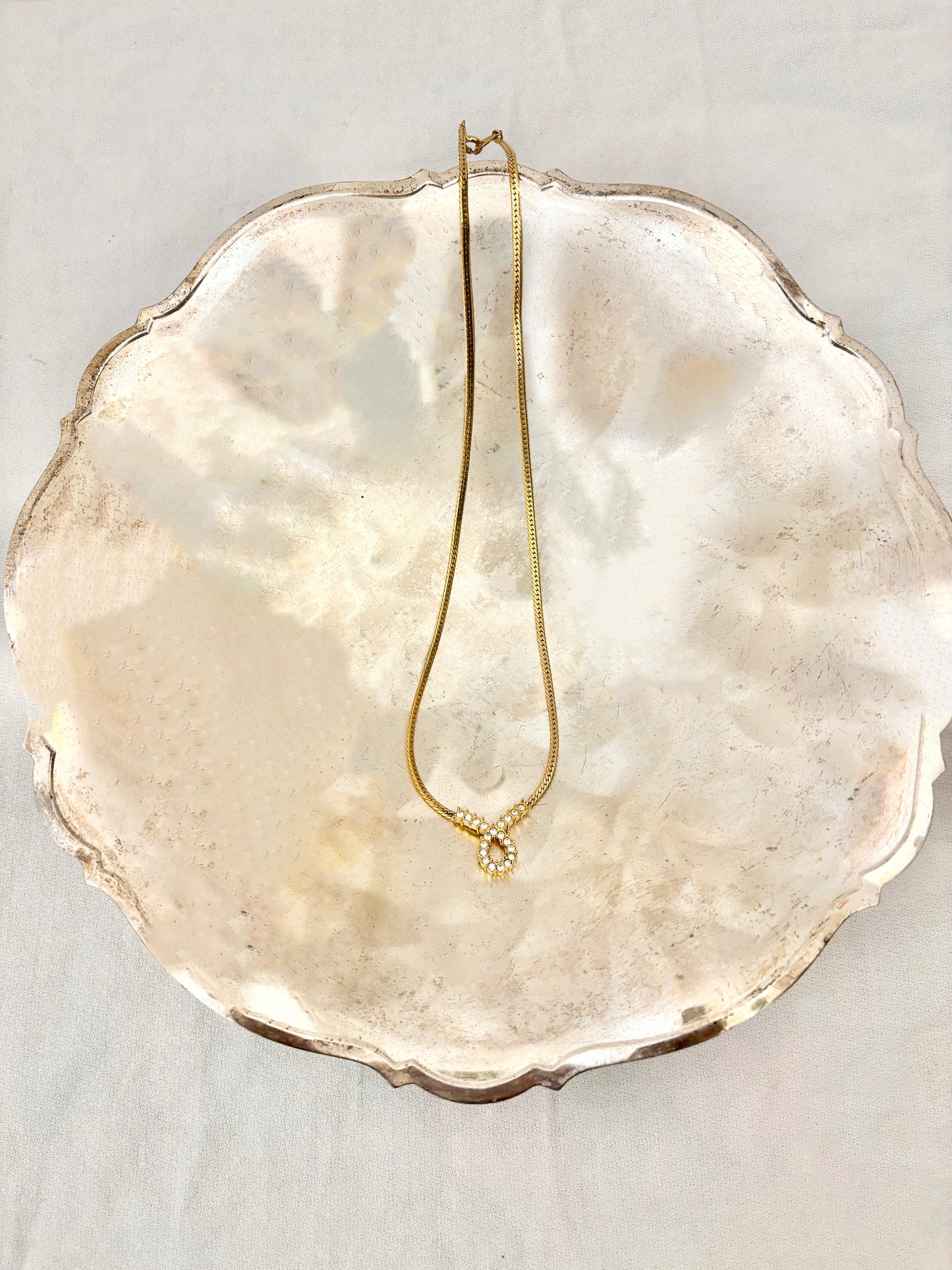 Avon Herringbone Choker Necklace