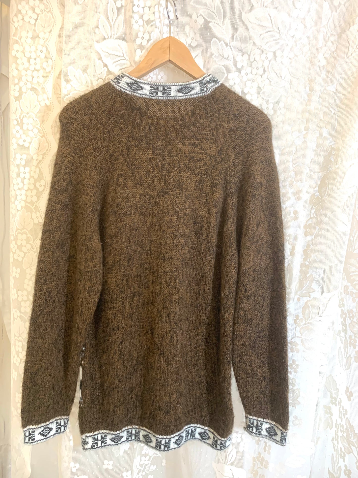 Vintage Unisex Brown Knitted Pullover Soft Winter Sweater Grey Peruwian Crewneck Top Blouse 1990s 2000s Size L