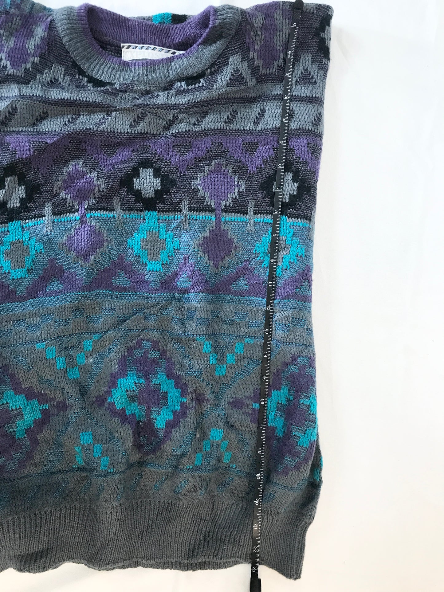 Vintage Explosive Saturdays Styling  Sweater