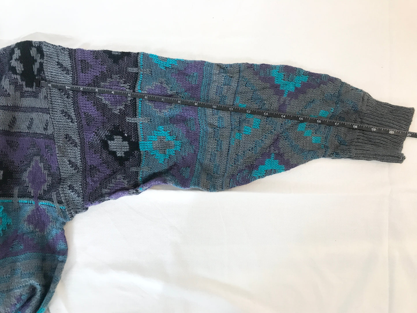 Vintage Explosive Saturdays Styling  Sweater