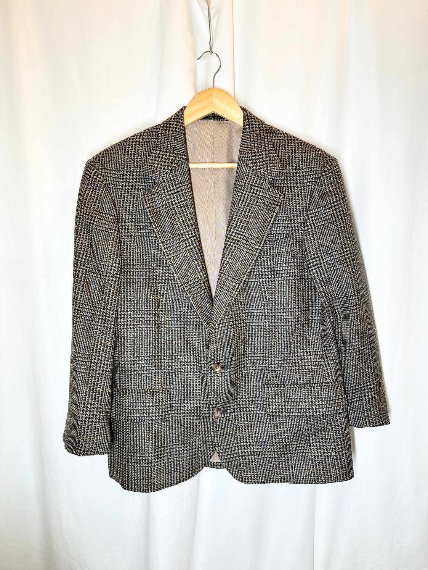 The Oscar de la Renta 100% wool