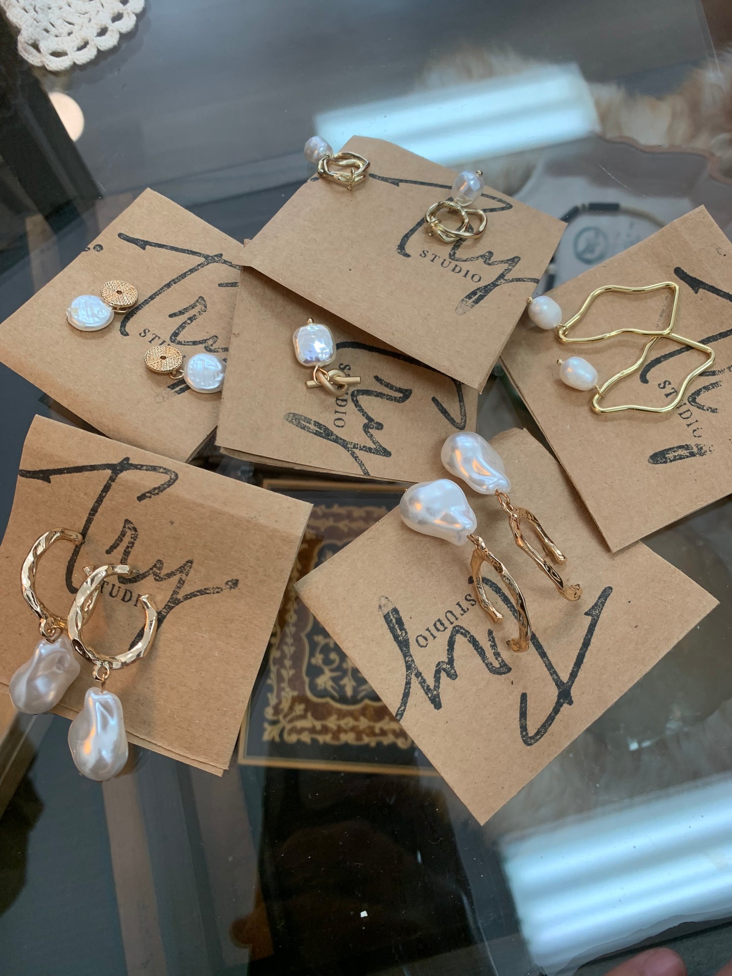 Vintage fashion pearl earring