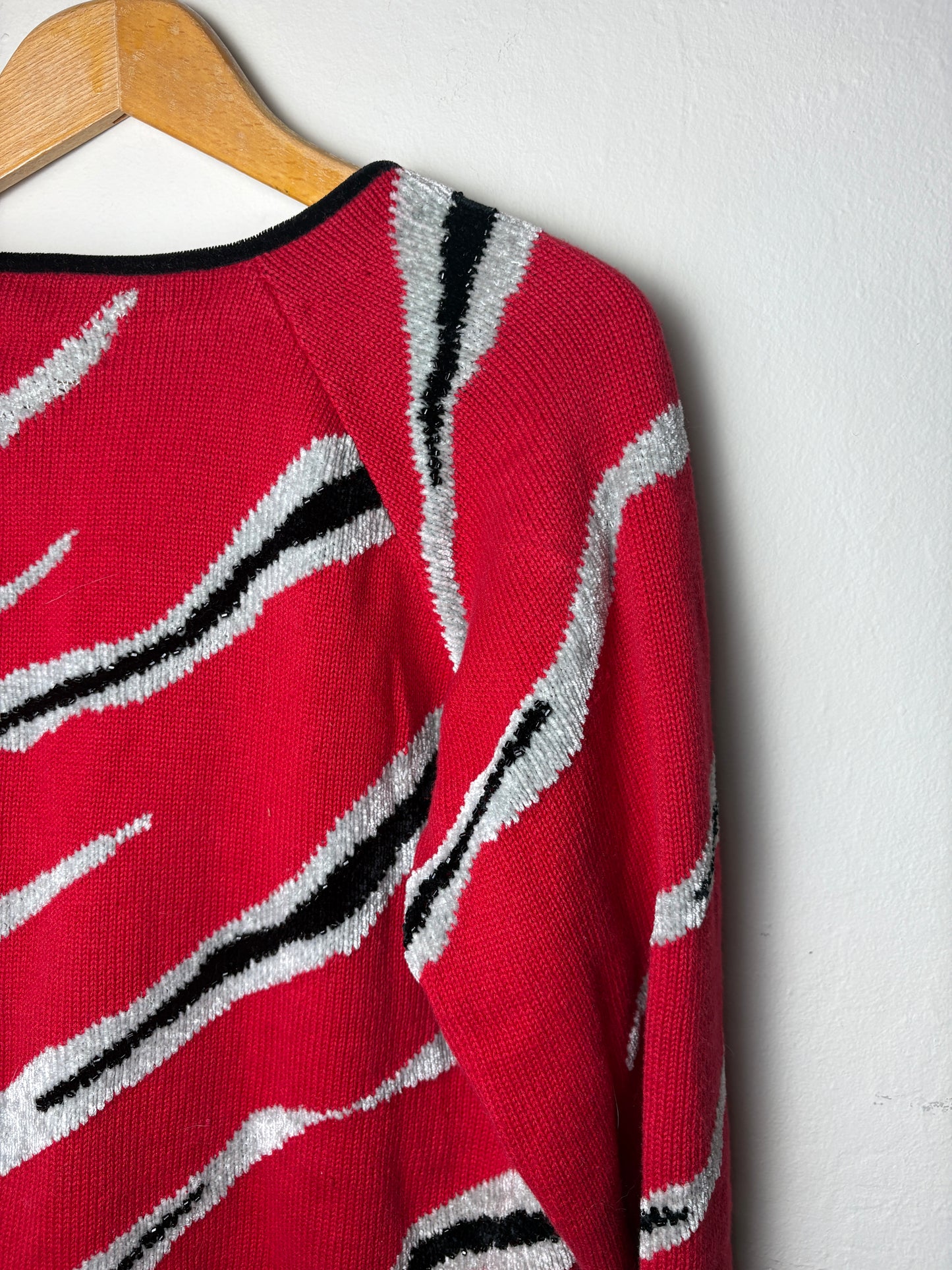 Vintage Berer Red Sweater Pullover Women SZ L With Beaded