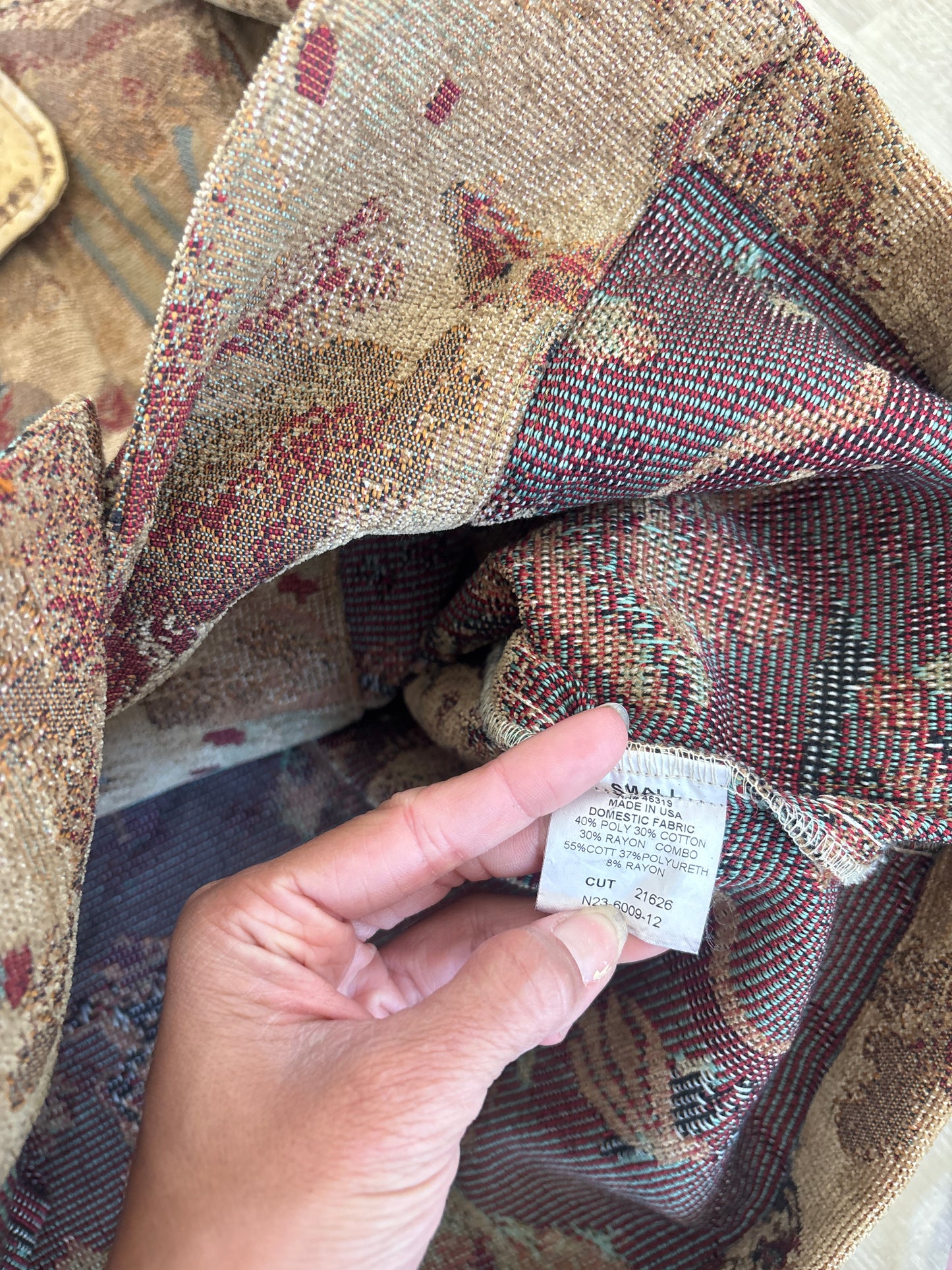 Vintage Gotcha Covered Jacket S/M Tapestry Brocade Button Front Boxy Barn Style