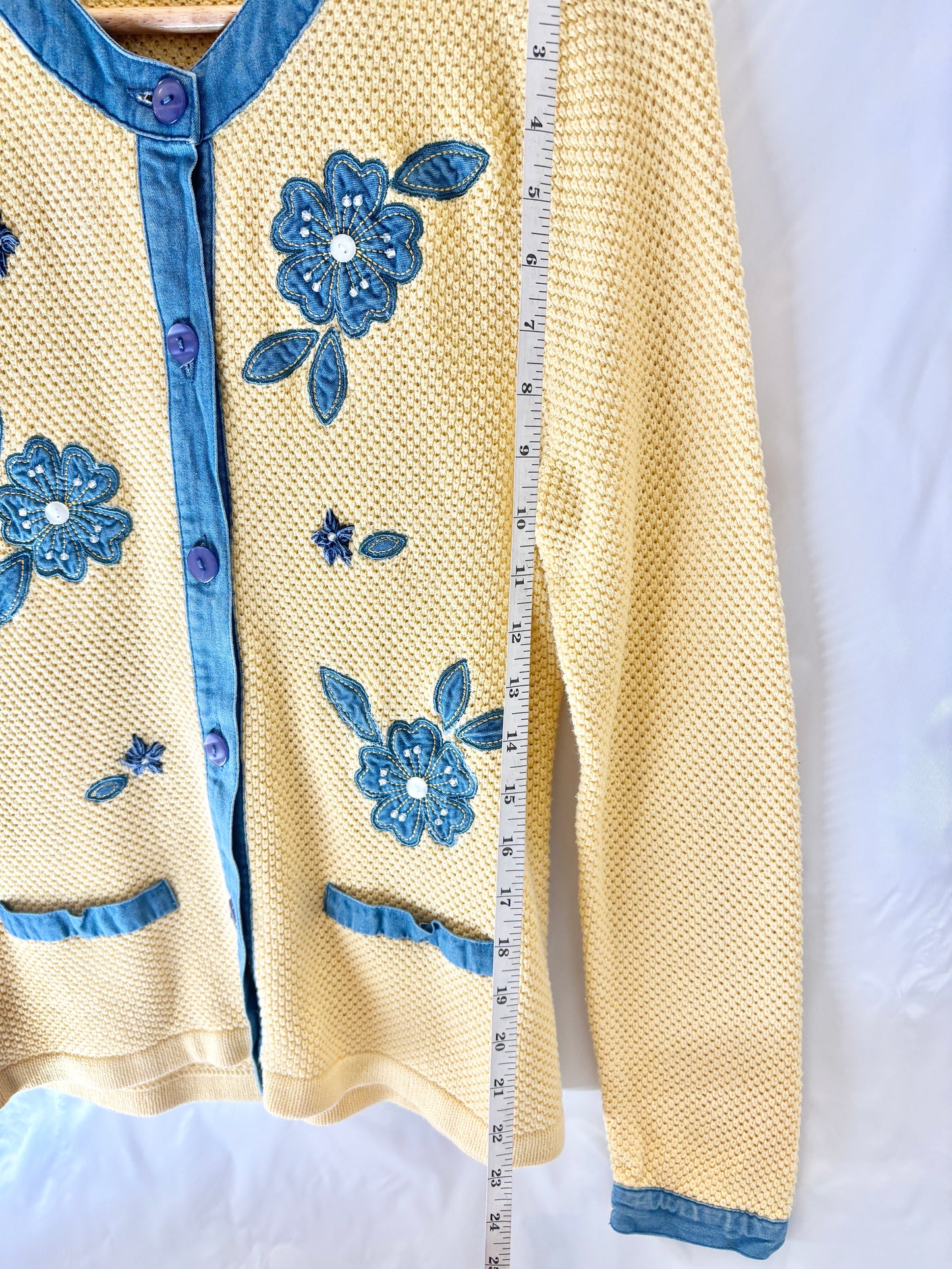 Embellished Flower Cardigan