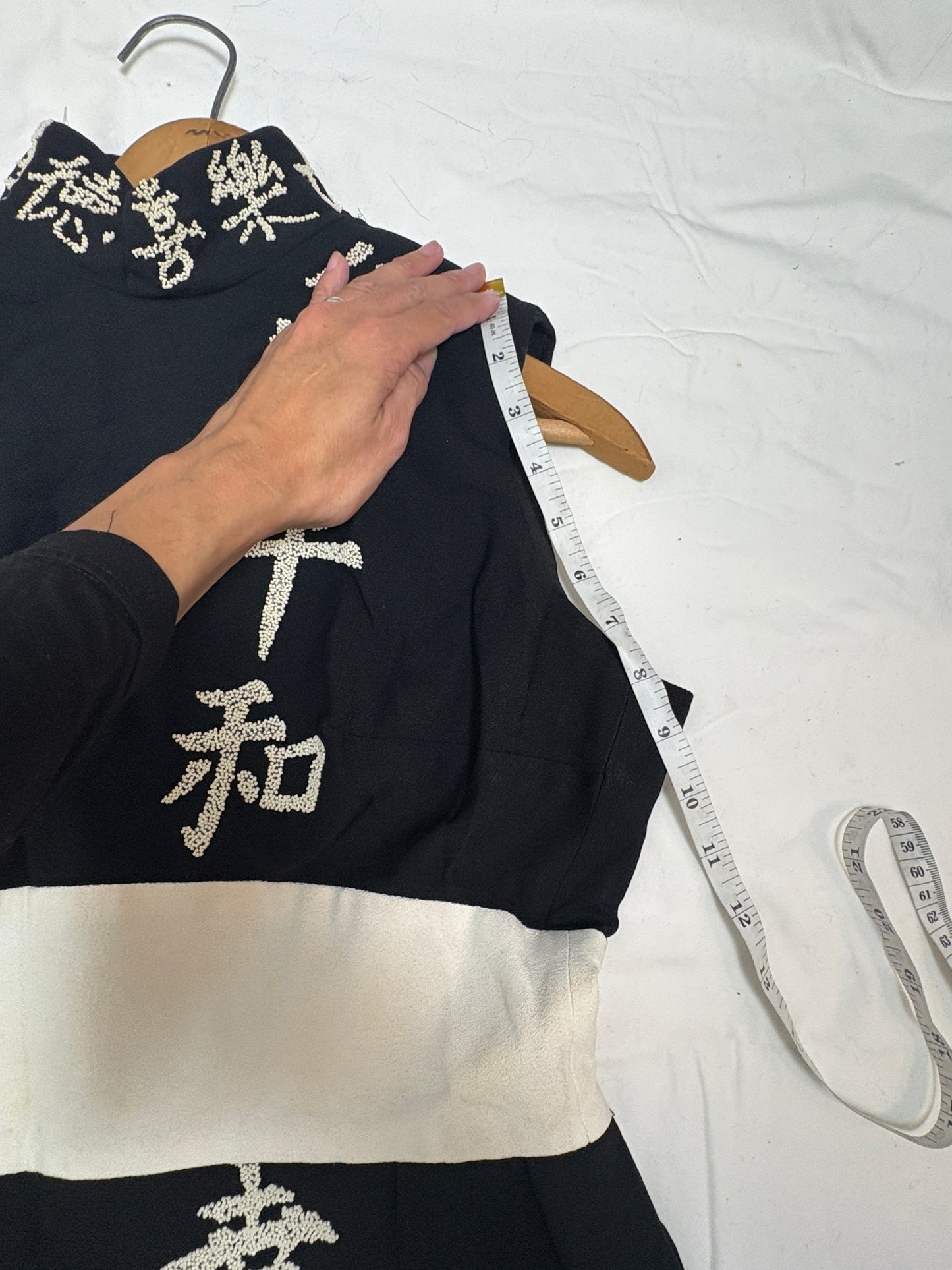 Glass Apparel Custom Vtg 60s Black Color With Beaded Chinese new year Dress