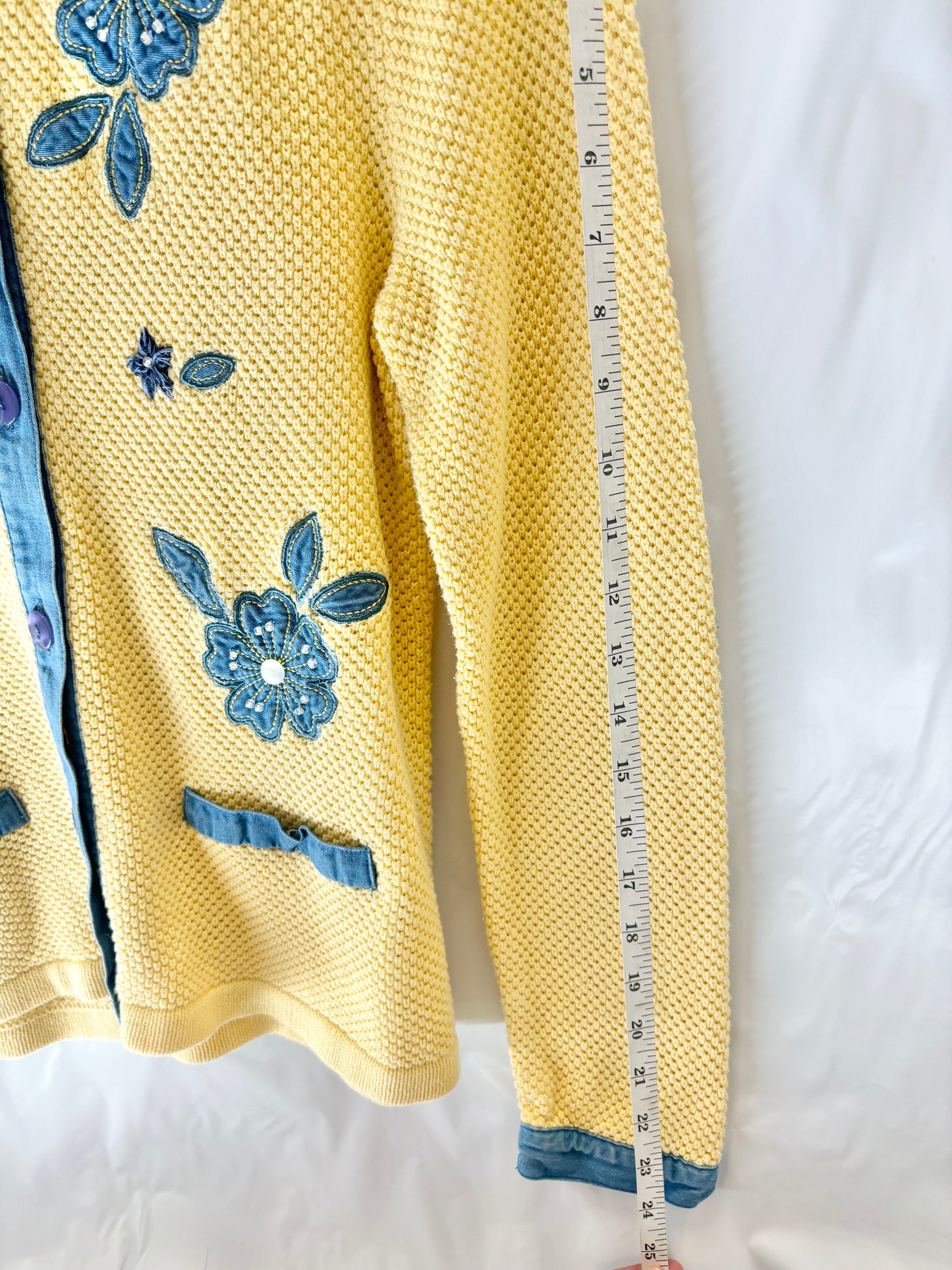 Embellished Flower Cardigan