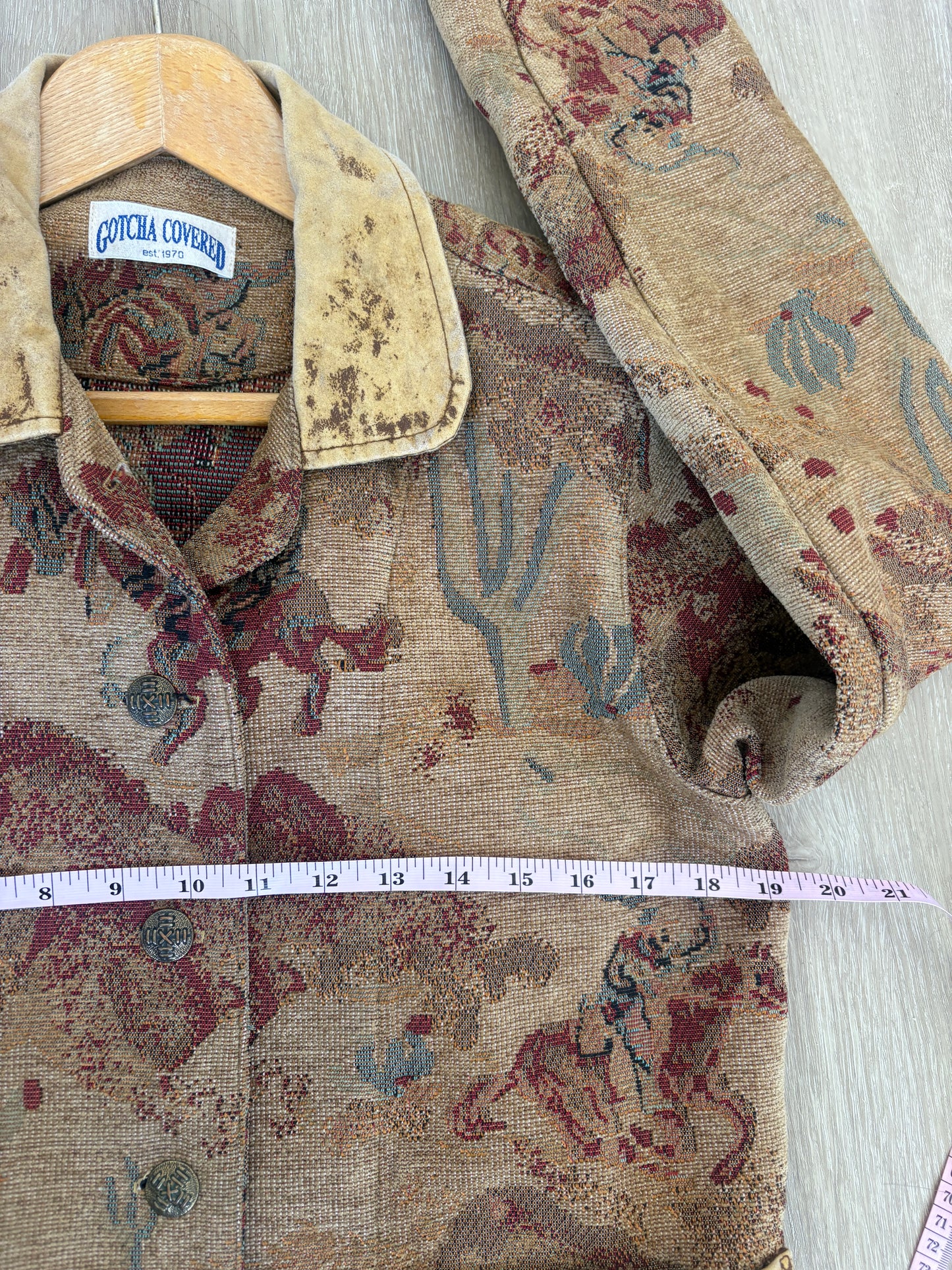 Vintage Gotcha Covered Jacket S/M Tapestry Brocade Button Front Boxy Barn Style