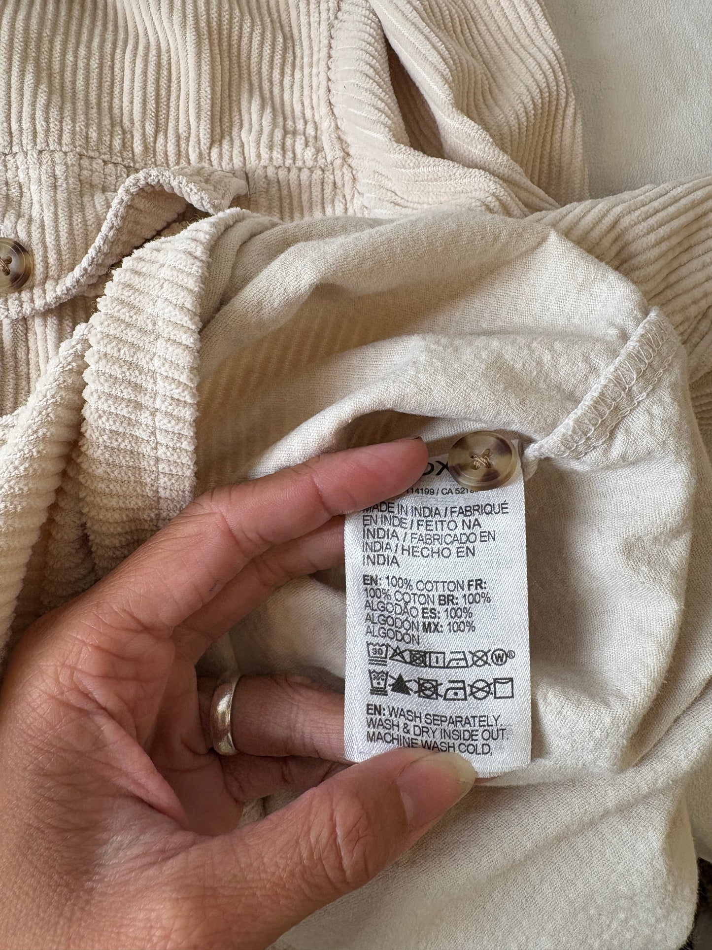 Roxy Women’s Cream Let It Go Corduroy Button Up Shirt Sz XS Long Sleeve