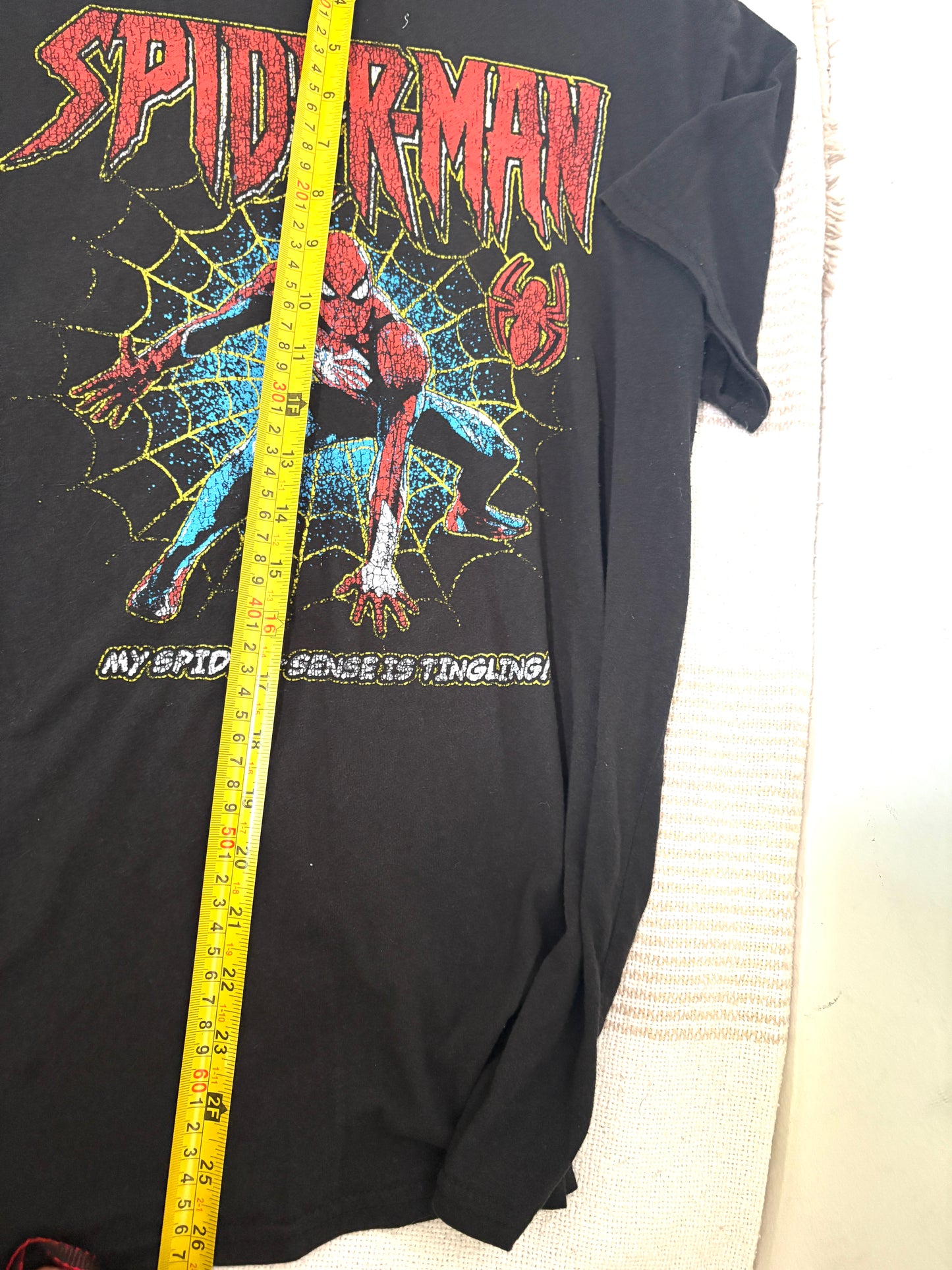 Spider-man Marvel Graphic Tee  Size M T-shirt Black Crew Neck Spiderman