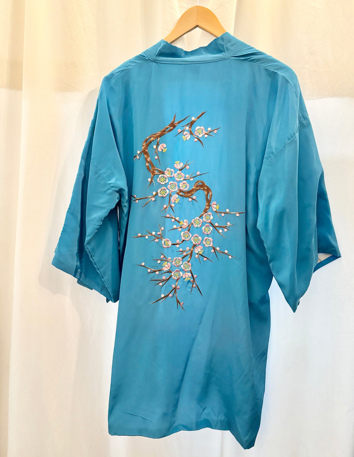 1950s Vintage Sky Blue Kimono Robe – Made in Japan