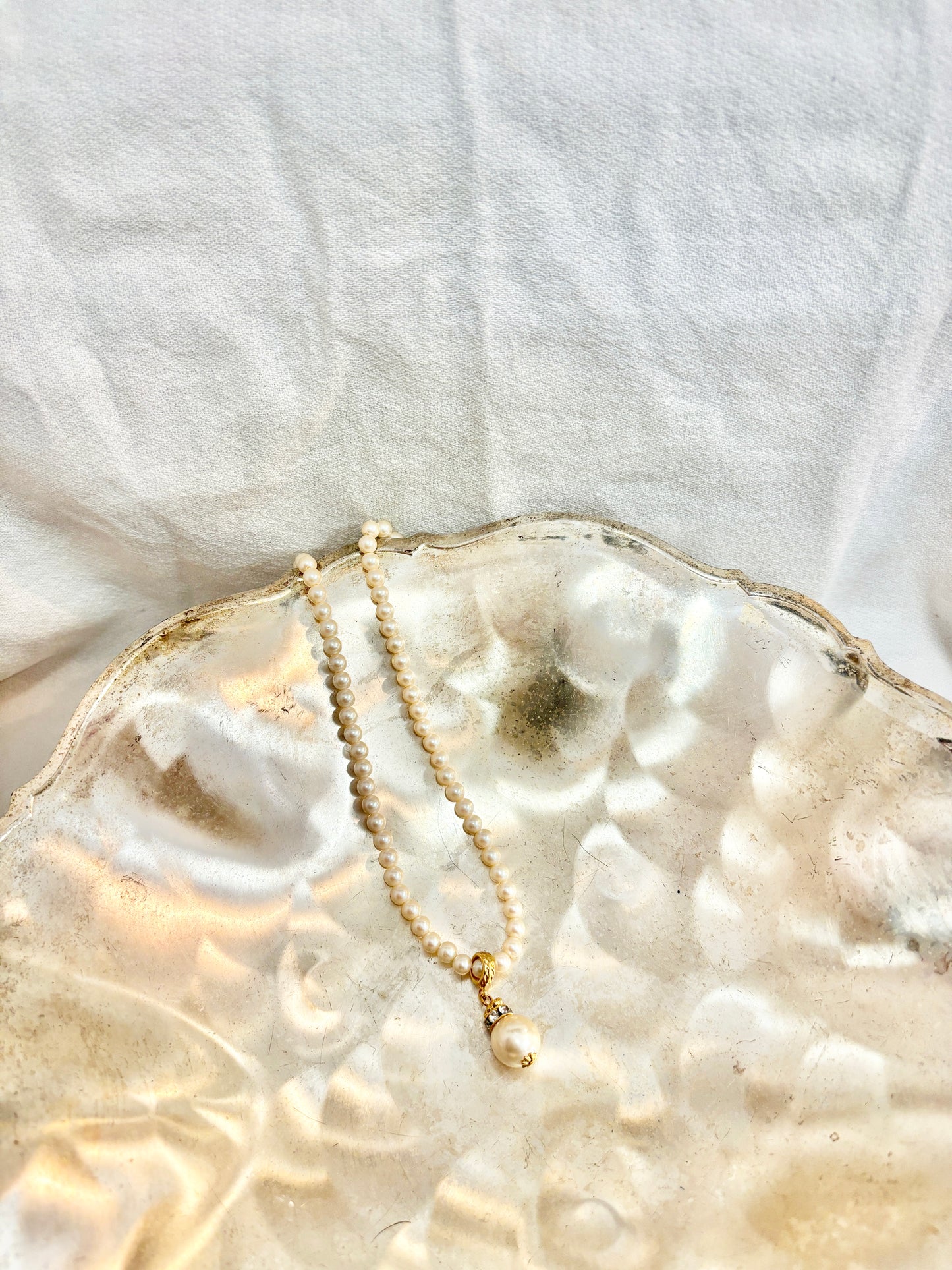 Gold Tone Faux Pearl & Rhinestone Pendant
