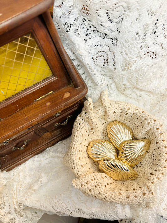 Gold Scallop Shell Mirror