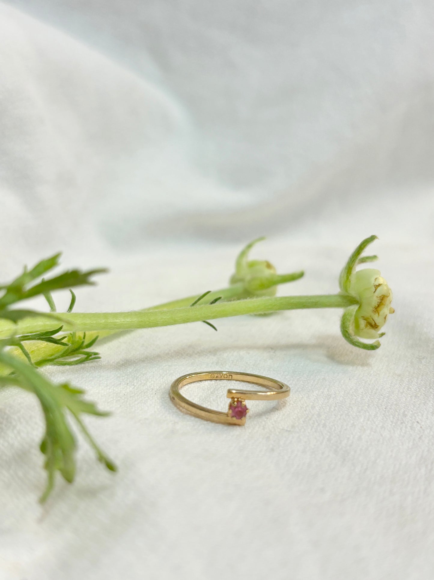 Avon Birthstone Ring – Rose Zircon, Gold Tone (Size 8.5)