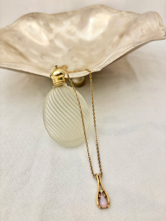Vintage Avon Opal Inlay Necklace.