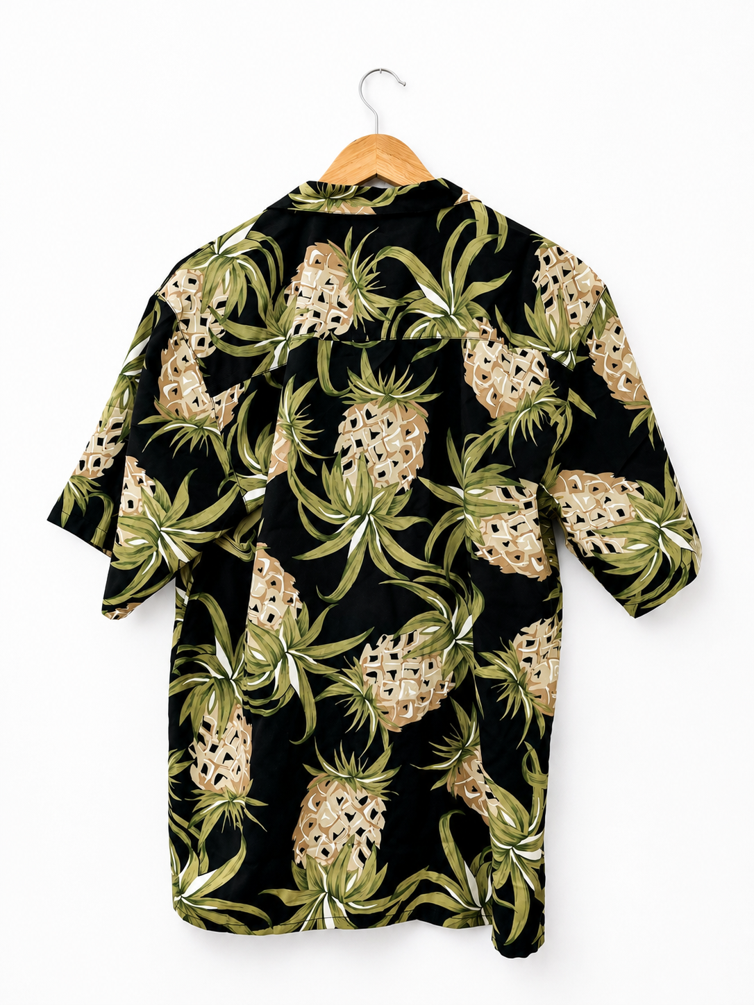 Tommy Bahama 100% Silk Pineapple Hawaiian Shirt