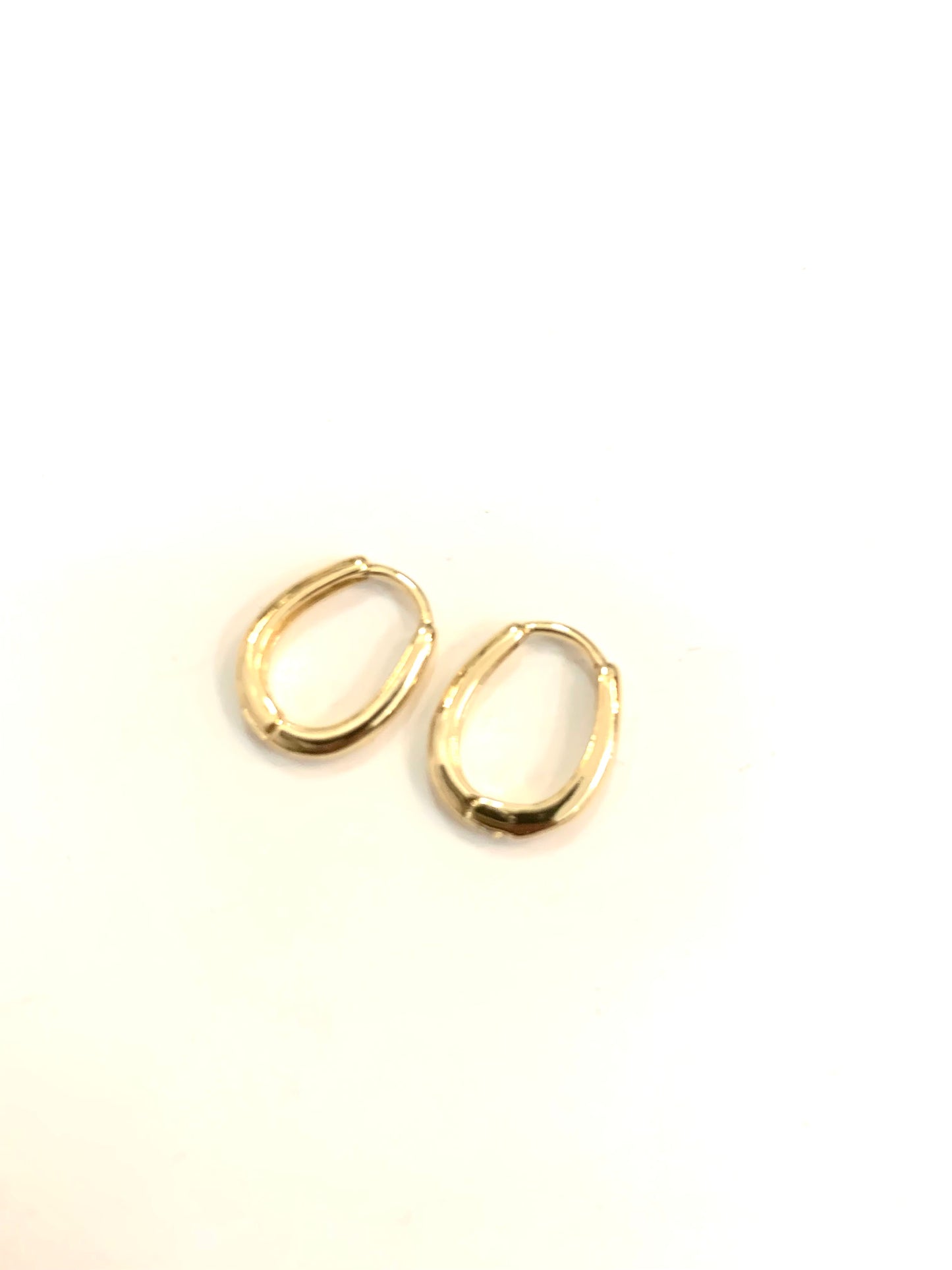 Minimalist gold oval U shaped Huggies oblong hoods earrings