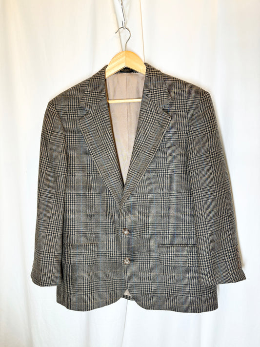 The Oscar de la Renta 100% wool