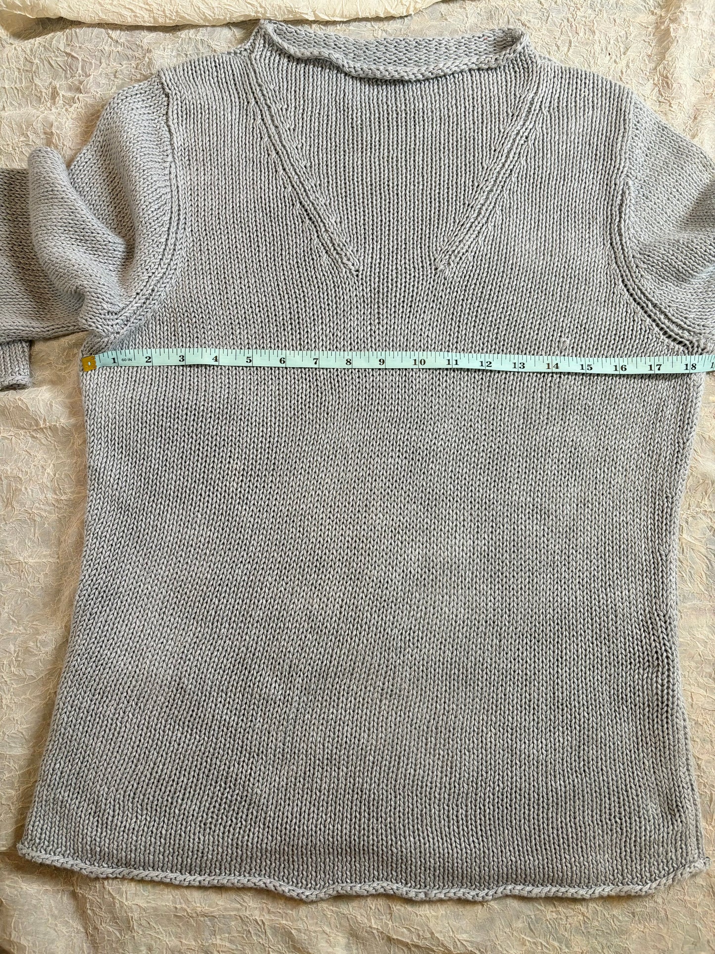 Pullover Sweater in gray